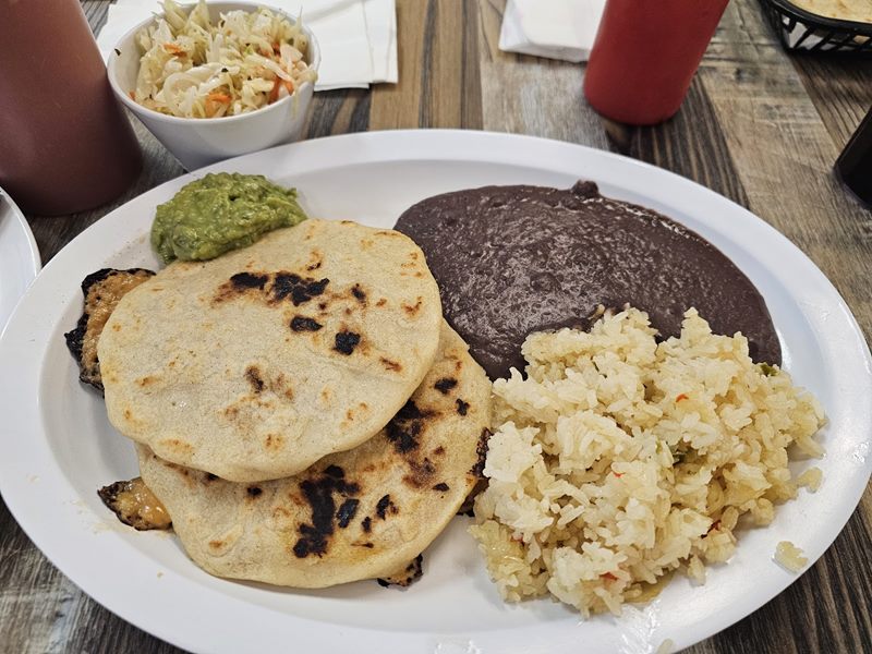Las Palmas | Carnicería, Pupusería & Taquería food